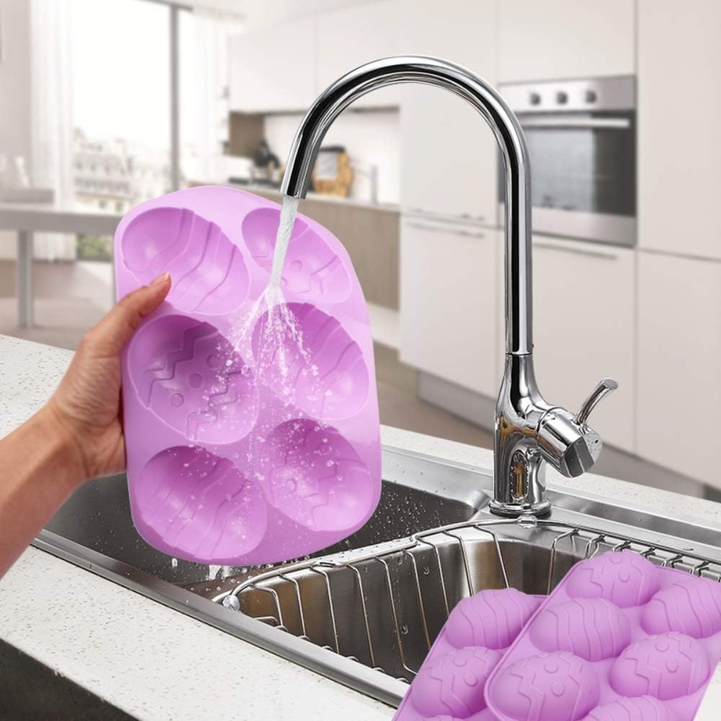 MOLDE 6 HUEVOS DE SILICONA 27x17,5x3,5cm