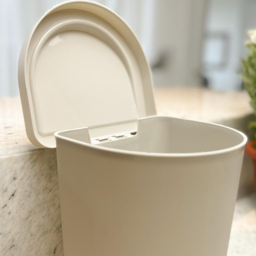 BASURERO PARA MESADA DE 2,5lts - BEIGE