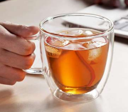 [068-HJT0D166] Taza de vidrio doble c/asa 350 ml